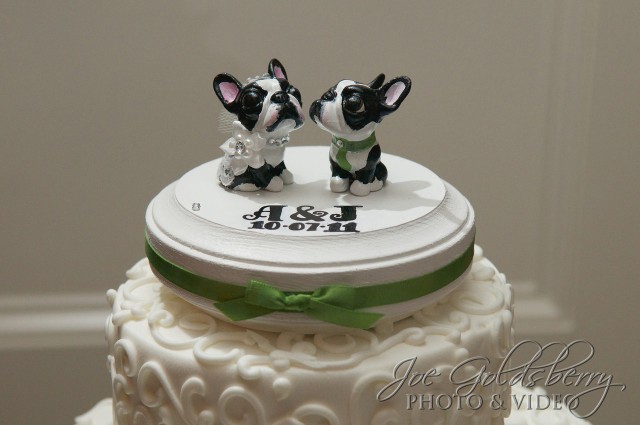 Allison & Jason showed off the love for their dogs with their Boston Terrier cake topper. 